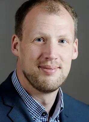  Dennis Krämer