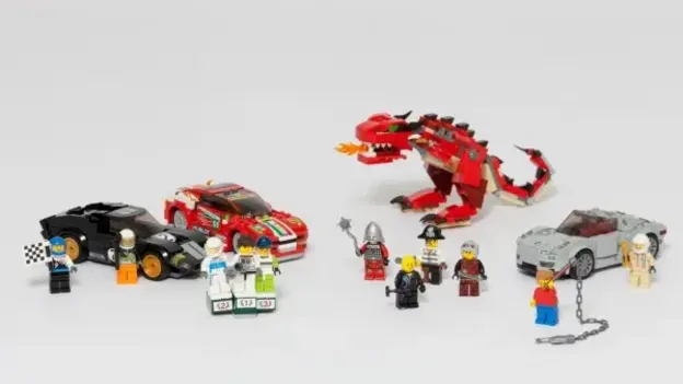 Tools, weapons and trophies: Toys reproducing gender roles and gendered fashion conventions in secular contexts