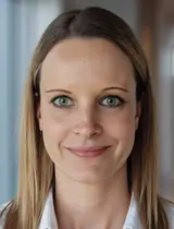  Julia Leib