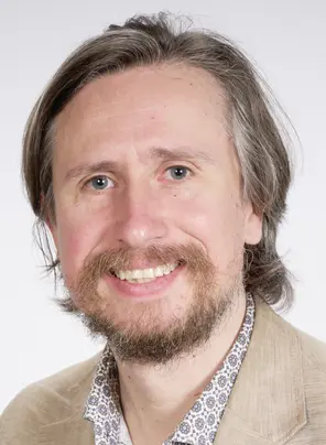  Stefan L. Smith