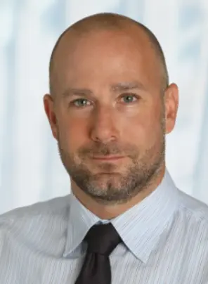  Oliver Korn
